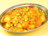 グリンピースとじゃがいものカレー写真